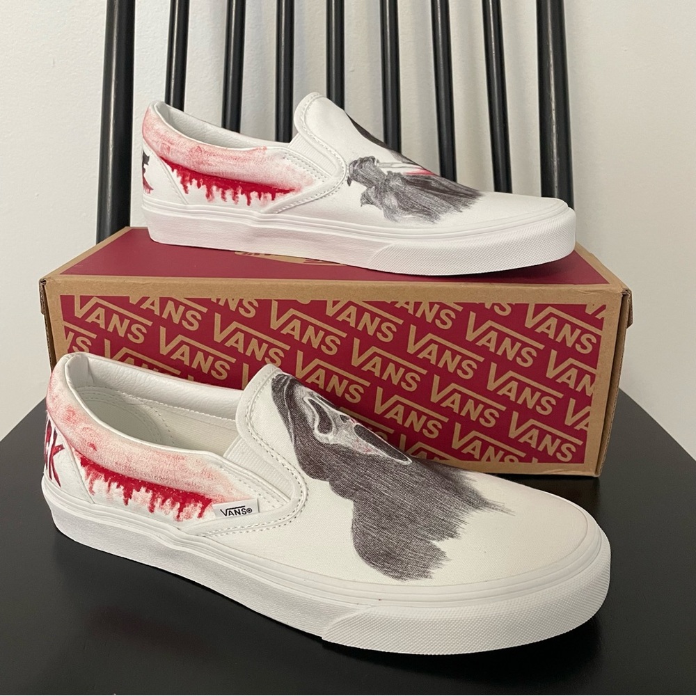 Custom Ghostface Scream Vans Classic‎ Slip On NEW mens 10.5 “I’ll be right back” - Picture 3 of 11